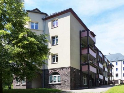 Großzügige 2-Raumwohnung mit Wanne und Dusche!