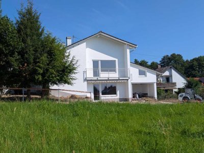 Erstbezug nach Sanierung: 7-Zimmer Haus mit Garage in Aßling