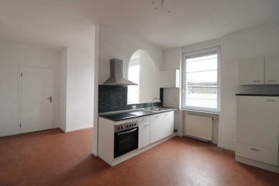 Große 2,5-Zimmer Wohnung mit Freisitz, Innenhof und Stellplatz in zentraler Lage von Rheinfelden