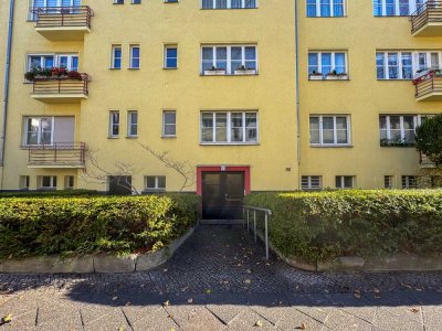 Charmante 1,5-Zimmer-Dachgeschosswohnung mit ca. 44 m² in Berlin-Schmargendorf