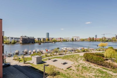 Townhouse mit direkter Wasserlage und Boots-Liegeplatz