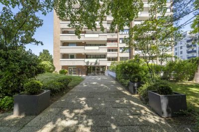 Möblierte 1-Zimmer-Wohnung mit Balkon in Golzheim