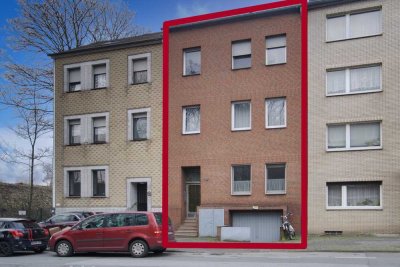Duisburg-Duissern: Gepflegtes 4-Parteien-Altbauhaus in ruhiger Lage