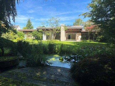 Preis reduziert : Südstadtflair :  Bungalow mit idyllischem Garten und Innenpool