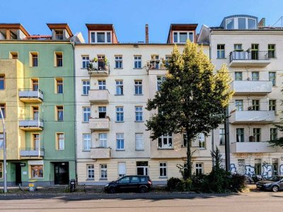 Charmante 3-Zimmer-Dachgeschosswohnung mit Sonnenterrasse in Friedrichshain