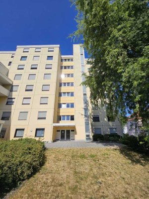 Entdecken Sie Ihre neue Eigentumswohnung in Friedberg – mit Balkon, Traum-Ausblick & Einbauküche!