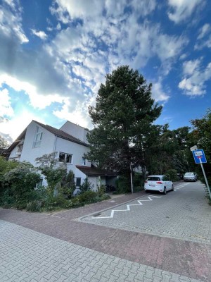 Wunderschöne und helle 4-Zimmer-Maisonette-Wohnung in der Eberstädter Villenkolonie mit Waldrandlage