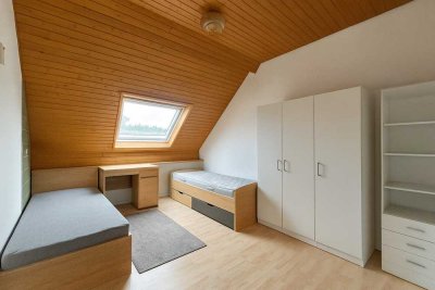 Studentenzimmer in renoviertem Zustand – Erstbezug!