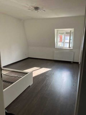 Zentrale 3,5 Zimmer-Wohnung im Norden Nürnbergs