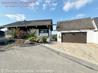 Großzügiges Einfamilienhaus mit Einliegerwohnung, Pool  Panorama – Wohnjuwel in Sengenthal!