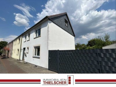 Einmalige Gelegenheit: Zweifamilienhaus mit Garten und Garage in Übach-Palenberg