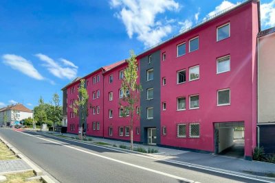 1 Zimmer – renoviert – zentrale Lage – Einbauküche
