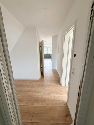 Geräumige kernsanierte 4-Zimmer-Wohnung in Bremen-Hemelingen 1. Bezug