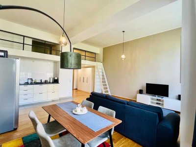 Stilvolle, neuwertige 1-Zimmer-Loft-Wohnung mit geh. Innenausstattung