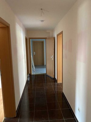 Schöne 3 Zimmer Wohnung im Erdgeschoss mit Balkon