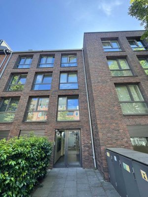 Großer Garten mit heller 2-Zimmer Wohnung mit guter Anbindung
