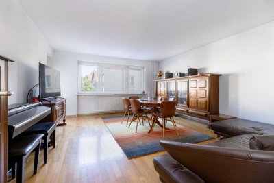 Charmante Drei-Zimmer-Wohnung mit Balkon und Stellplatz in Bad Homburg-Dornholzhausen