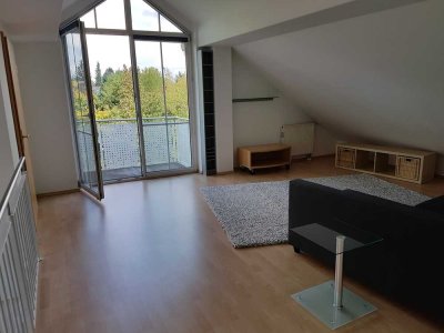 Schöne, helle, möblierte Maisonette-Wohnung in Forstenried