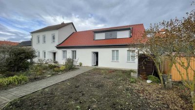 Wohnhaus mit Ausbaureserve