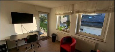 Sonnige 2-Zimmer-Wohnung in Reutlingen/Gönningen, möbliert, auch Wohnen auf Zeit möglich