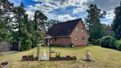 Traumhaftes Einfamilienhaus mit Bootsanleger direkt an der Aller – Sackgassenlag