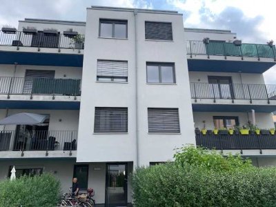 Moderne 2-Zimmer Wohnung mit Gartenanteil