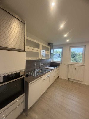 Renovierte 4-Zimmer-Wohnung mit Balkon in Odenthal