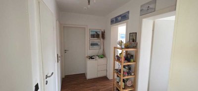 Helle, freundliche,  3 Zimmer Wohnung mit Balkon