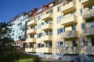 Blick über Düsternbrook - schöne 3-Zimmer-ETW mit Dachterrasse