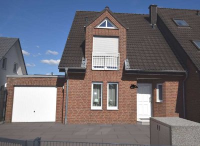 Neuwertige Doppelhaushälfte/Garten/Terrasse/Garage