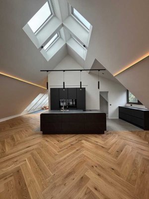 Exklusive 3-Raum-Penthouse-Wohnung mit gehobener Innenausstattung mit Einbauküche in Baierbrunn