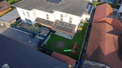 Modernes Reiheneckhaus mit Garten in Mattighofen