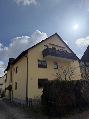 Charmante 3-Zimmer Dachgeschosswohnung in Schwabach-Unterreichenbach