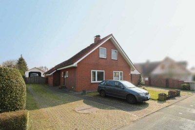 Modernisiertes MFH mit 2 Einheiten und Top-Potenzial zur flexiblen Nutzung in Cadenberge