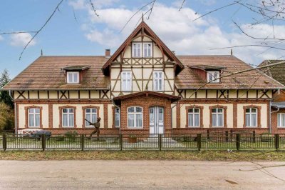 Luxus pur: Kernsaniertes Rittmeister-Anwesen mit Stall und Waldgrundstück in Ruhelage