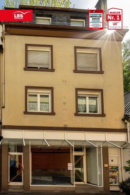 Wohn- und Geschäftshaus in der Fußgängerzone von Altena