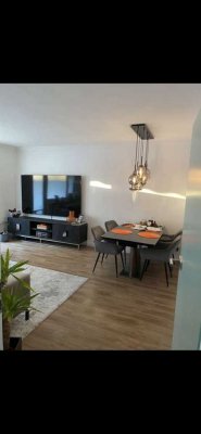 Ansprechende 3-Raum-Wohnung mit EBK und Balkon in Düsseldorf