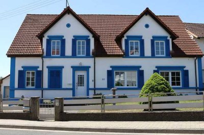 Traumhaus mit Schwimmbad und Doppelgarage