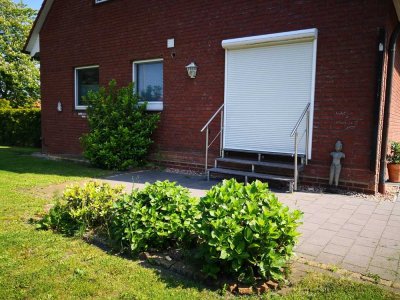 Kleine Einliegerwohnung 1,5 Zimmer 43 qm, voll möbliert mit Wohnküche, sonniger Terrasse, Parkplatz