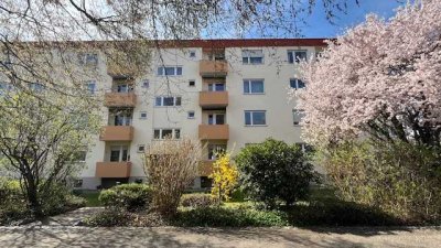 Attraktive 3 Zimmerwohnung als Anlage oder zur Eigennutzung! Ideal als WG geeignet. Zentrale Lage.