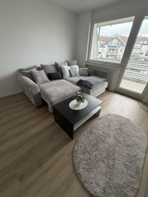 Möblierte 2-Zimmer-Wohnung mit großem Balkon, TG-Stellplatz & Keller
