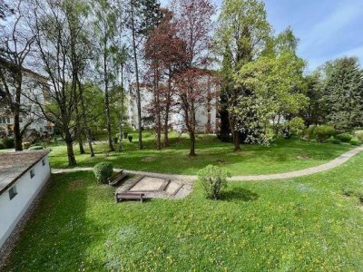 Teilmöblierte 3,5-Zimmer-Wohnung mit Wintergarten