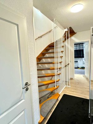 Sehr gepflegtes, attraktives Reihenendhaus mit Garten und Garage