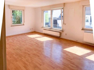 Wohnen mit Gartenzugang – Erdgeschosswohnung mit Balkon in zentraler Lage von Kamen