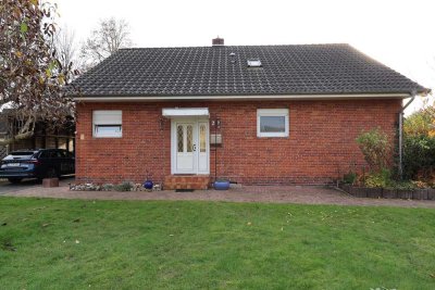 Freistehendes Einfamilienhaus auf großem Grundstück