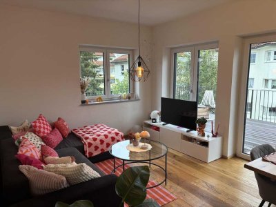 Helle Penthousewohnung mit Dachterrasse