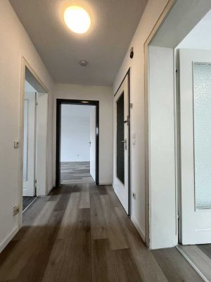 9 % Rendite: Voll vermietetes Mehrfamilienhaus mit 9 Wohneinheiten und Lagerflächen