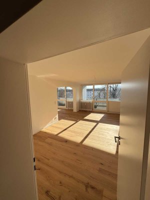 3-Zimmer Wohnung Top Renoviert 2025 - Erstbezug mit Einbauküche neues Bad-