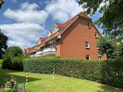 Stilvolle 2,5 Zimmer-Maisonette-Wohnung mit Balkon und Einbauküche in Schenefeld, ab 01.07.2024