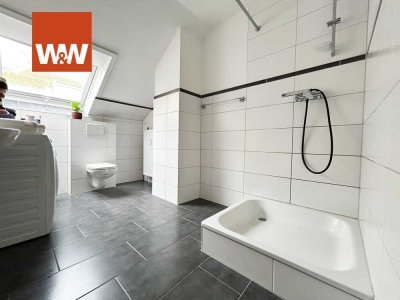 Leider schon reserviert: 1-Zimmer-Dachgeschosswohnung auf 41 m², frisch saniertes Bad und Stellplatz